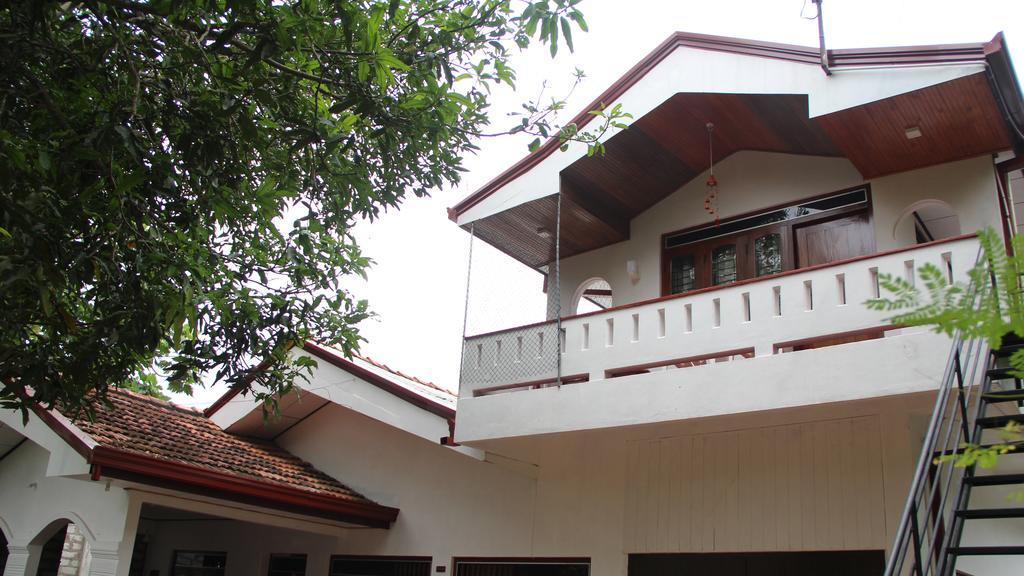 Desitha Family House Mirissa Exterior foto