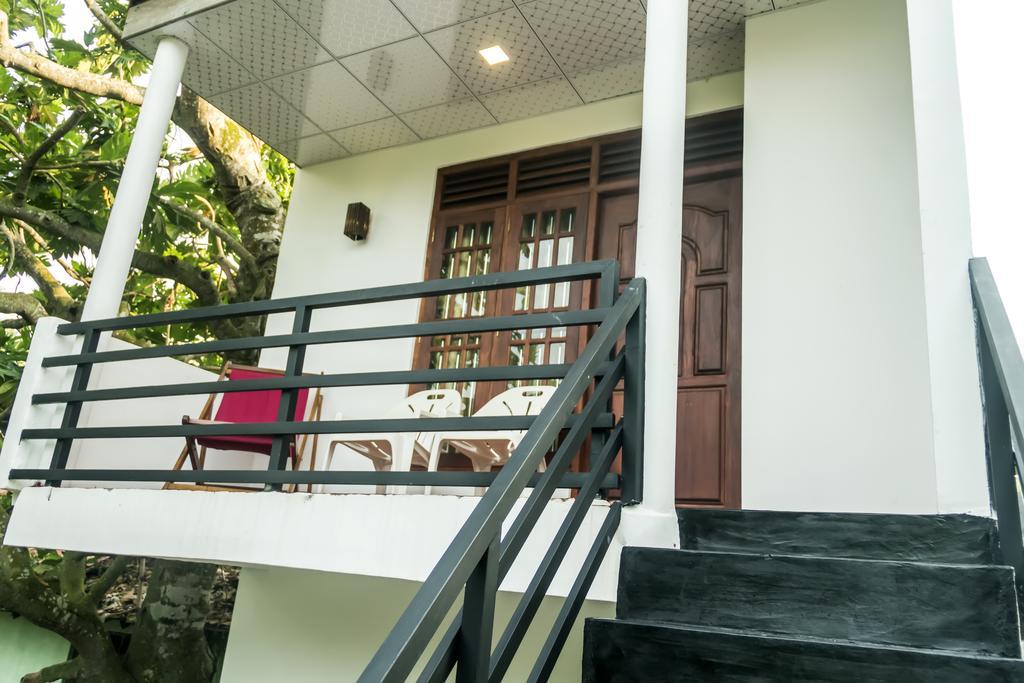 Desitha Family House Mirissa Exterior foto