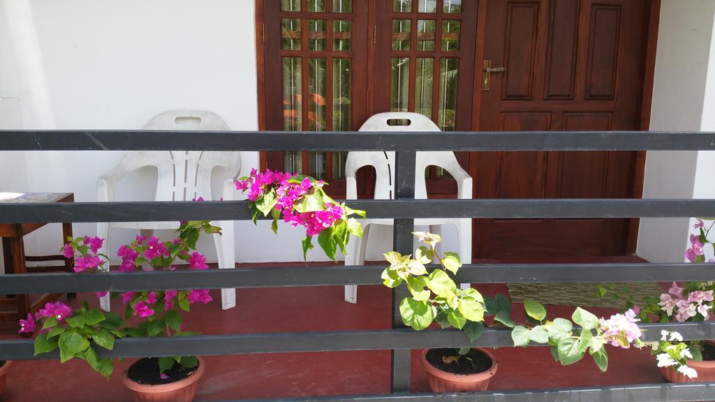 Desitha Family House Mirissa Exterior foto